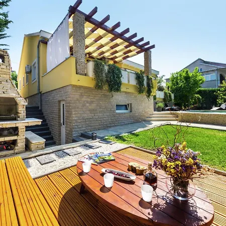 Villa Exquisite With Private Pool In Zara